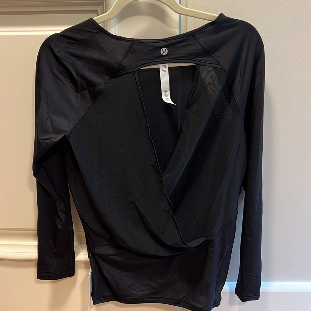 Lululemon If You’re Lucky LS Tee Size 2 Black NWT - Picture 8 of 9